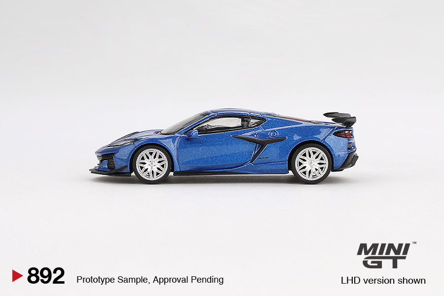 MiniGT 1:64 Chevrolet Corvette Z06 2023 – Elkhart Lake Blue Metallic #892