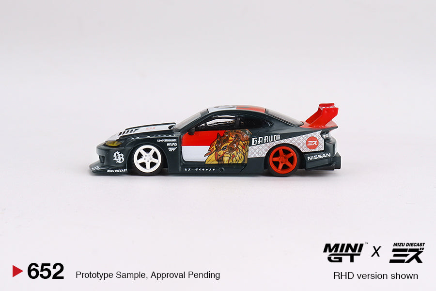 MiniGT 1:64 LB-Super Silhouette Nissan SILVIA (S15)“GARUDA” - MIZU Diecast #652
