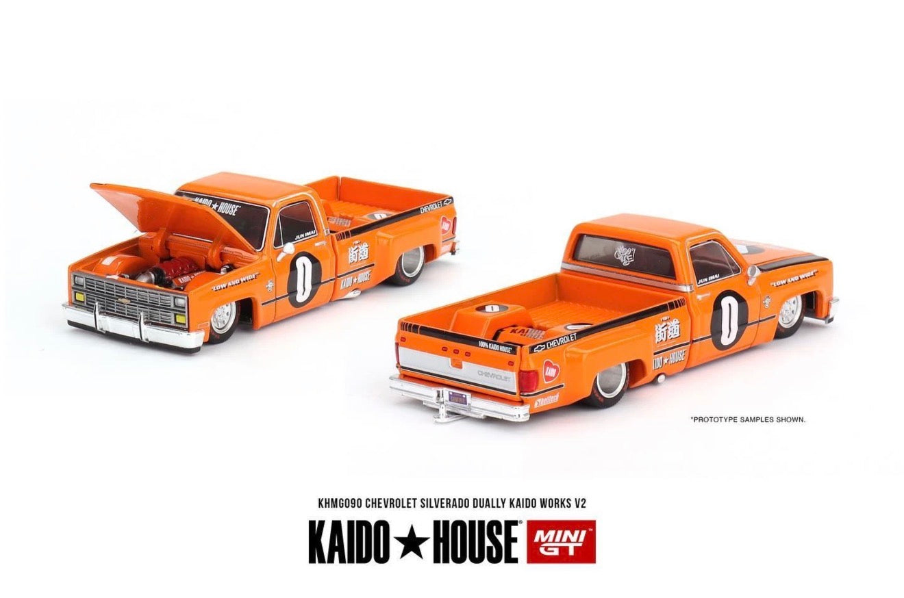 Kaido House 1:64 Chevrolet Silverado Dually Kaido Works V2 - Regular & Chase PAIR