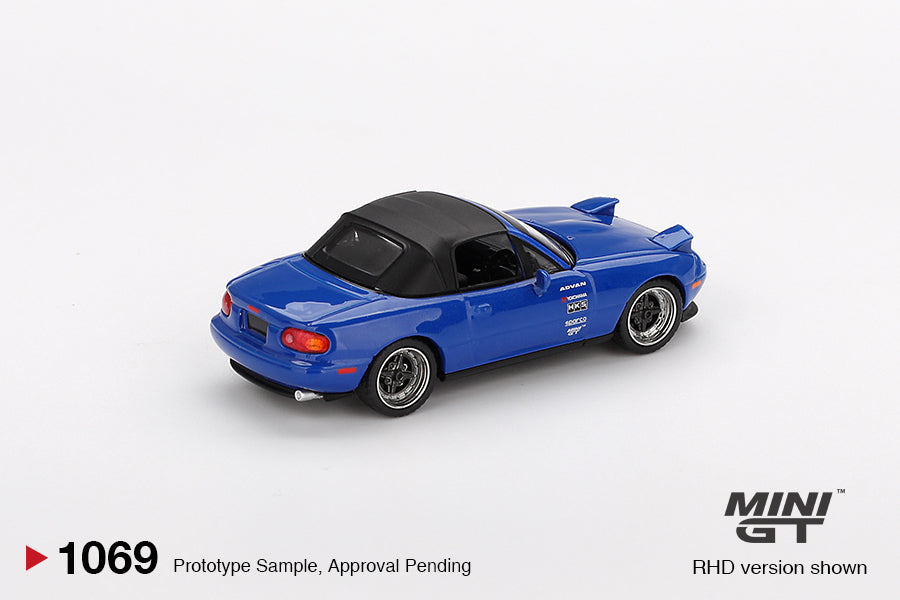 MiniGT 1:64 Mazda Miata MX-5 (NA) Tuned Version – Dark Blue #1069