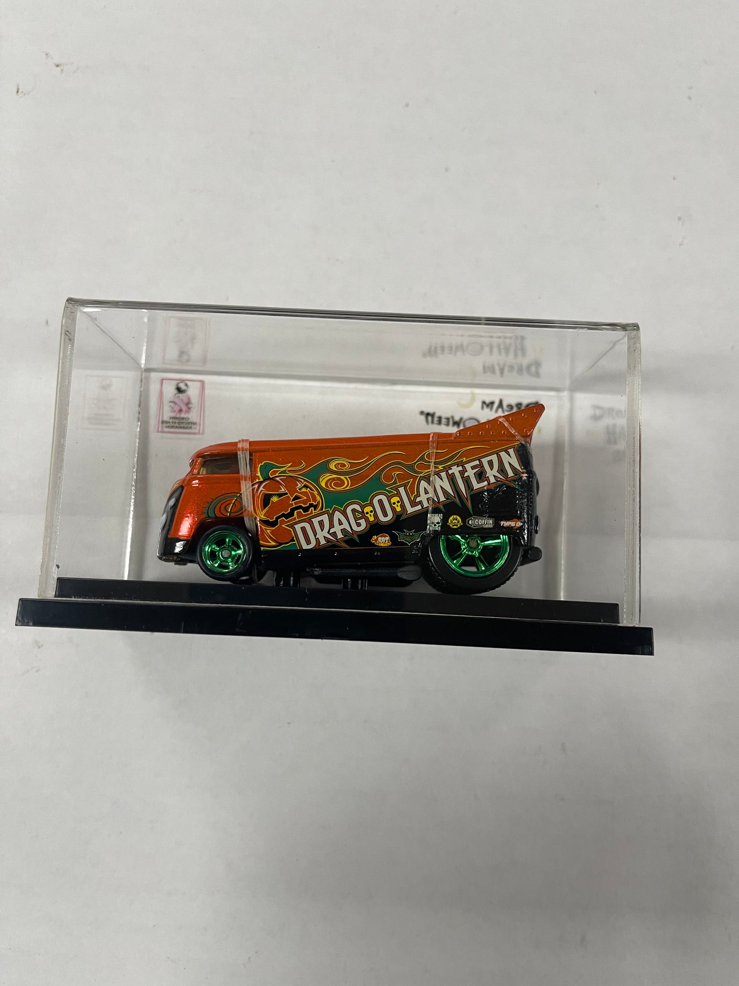 Hot Wheels 1:64 2010 Dream Halloween Employee Volkswagen Drag Bus