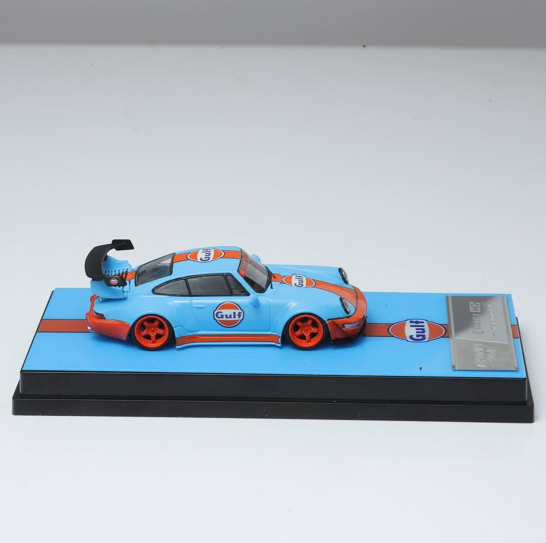 Decode 1:64 2025 Hobby Expo China HEC Exclusive Porsche RWB 993 Gulf
