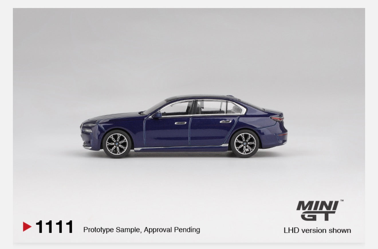MiniGT 1:64 BMW i7 xDrive60 Tanzanite Blue Metallic #1111