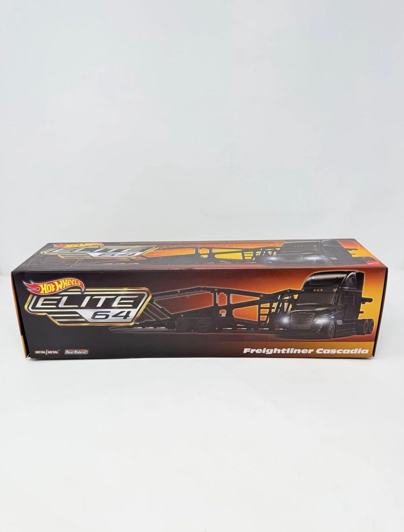 Hot Wheels 1:65 Elite 64 Freightliner Cascadia Car Transporter