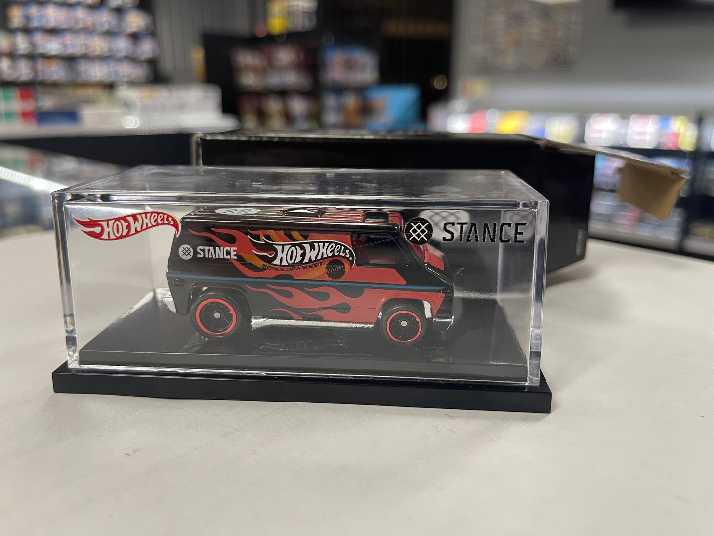 Hot Wheels 1:64 2022 Stance Collaboration GMC Van