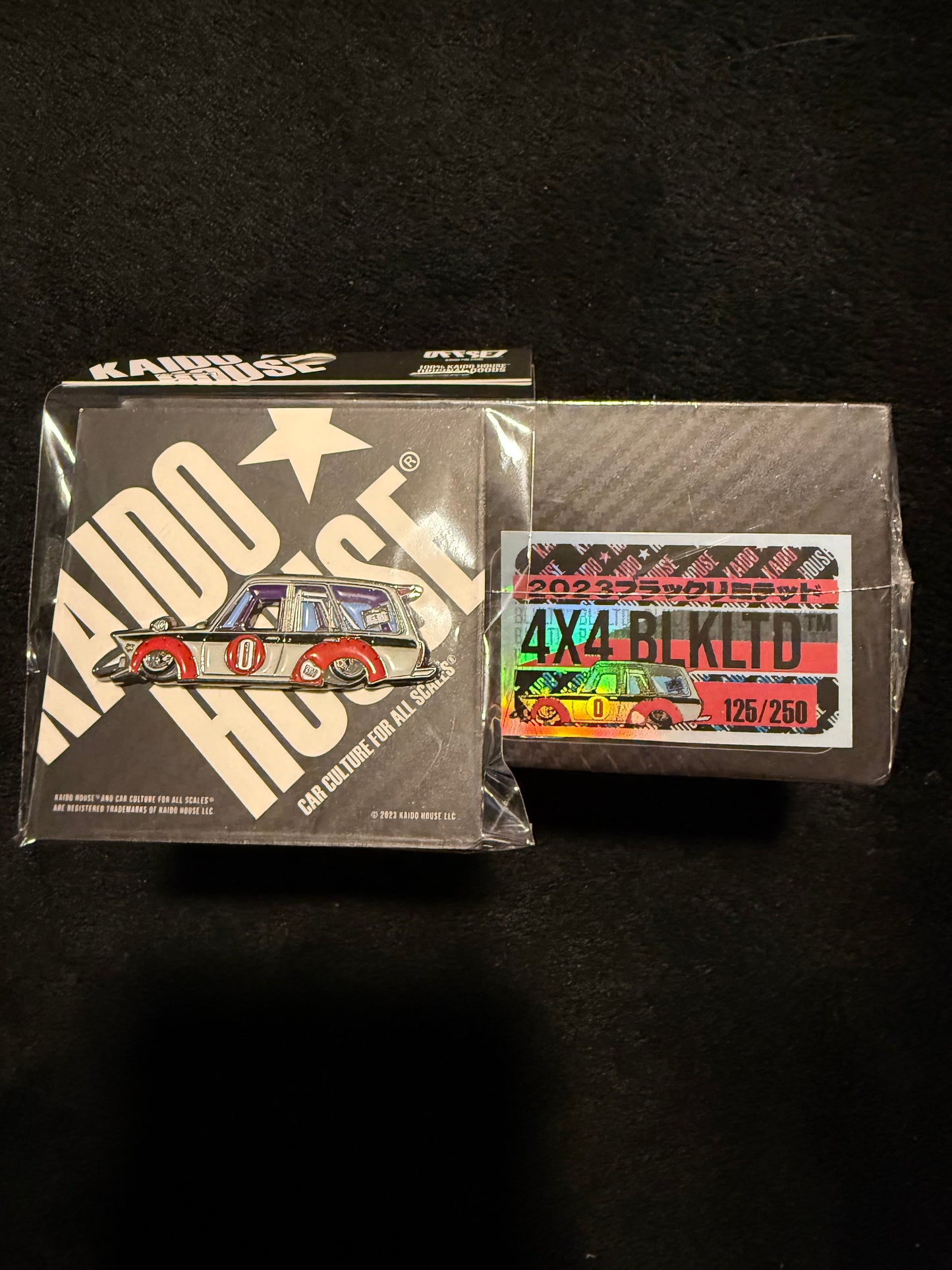 Kaido House 1:64 BLKLTD Datsun KAIDO 510 Wagon Kaido GT Surf Safari RS With Chase Pin - KHMG045