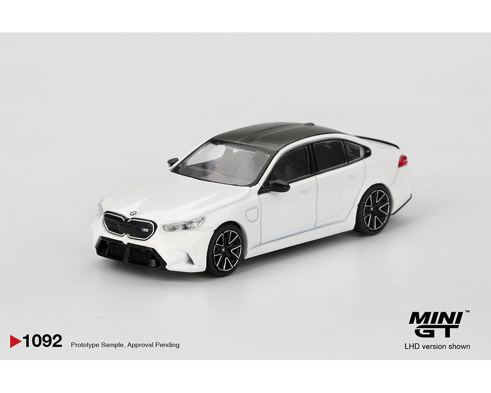 MiniGT 1:64 BMW M5 – Alpine White #1092