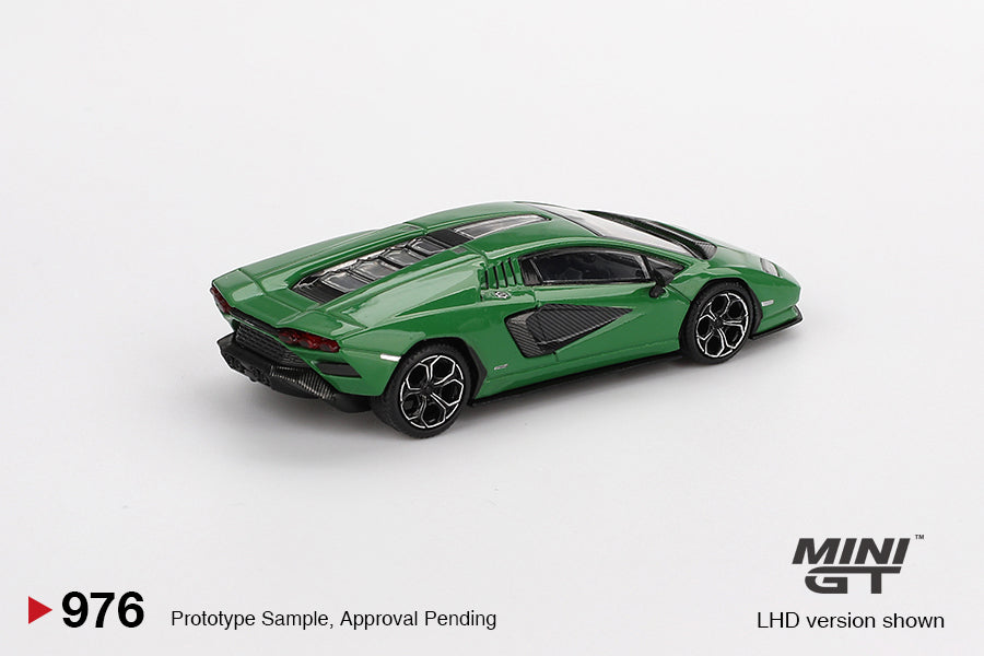 MiniGT 1:64 Lamborghini Countach LPI 800-4 Verde Medio #976