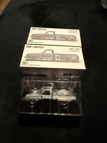 Kaido House 1:64 Chevrolet Silverado Kaido V2 - Regular & Chase PAIR