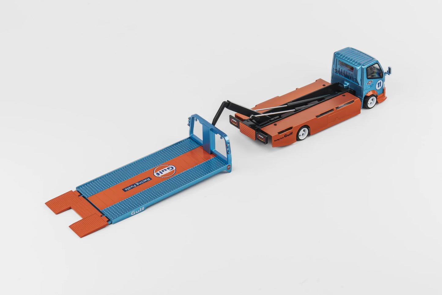 Micro Turbo 1:64 Custom Gulf Flatbed Tow Truck