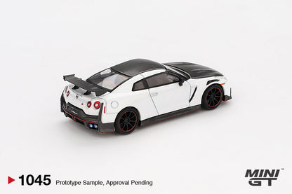 MiniGT 1:64 Nissan GT-R Nismo 2024 – Brilliant White Pearl #1045