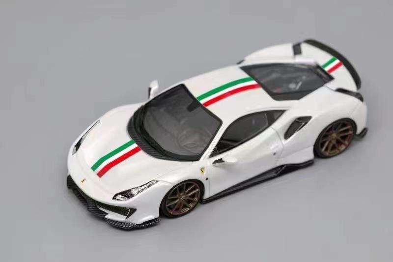 U2 1:64 Resin Model Ferrari 488 Pista