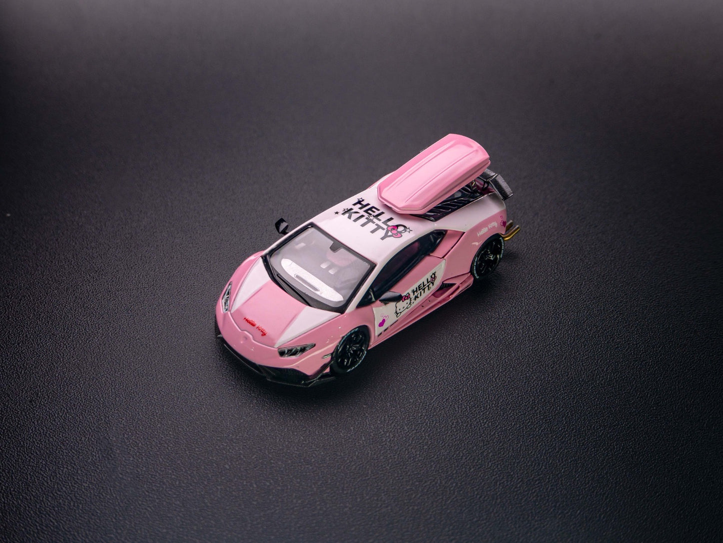 TPC 1:64 Lamborghini Huracan LP610-4 - Hello Kitty With Roof Storage