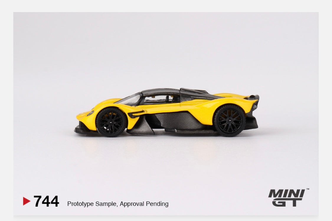 MiniGT 1:64 Aston Martin Valkyrie – Sunburst Yellow – MiJo Exclusive #744