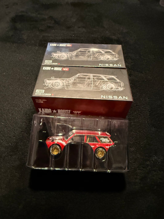 Kaido House 1:64 Datsun KAIDO 510 Wagon Carbon Fiber V2 - Regular & Chase PAIR
