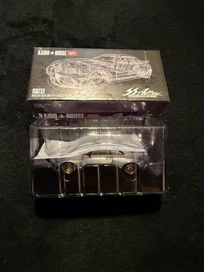 Kaido House 1:64 Nissan Skyline GT-R (R33) Carbon R V2 - Regular & Chase PAIR