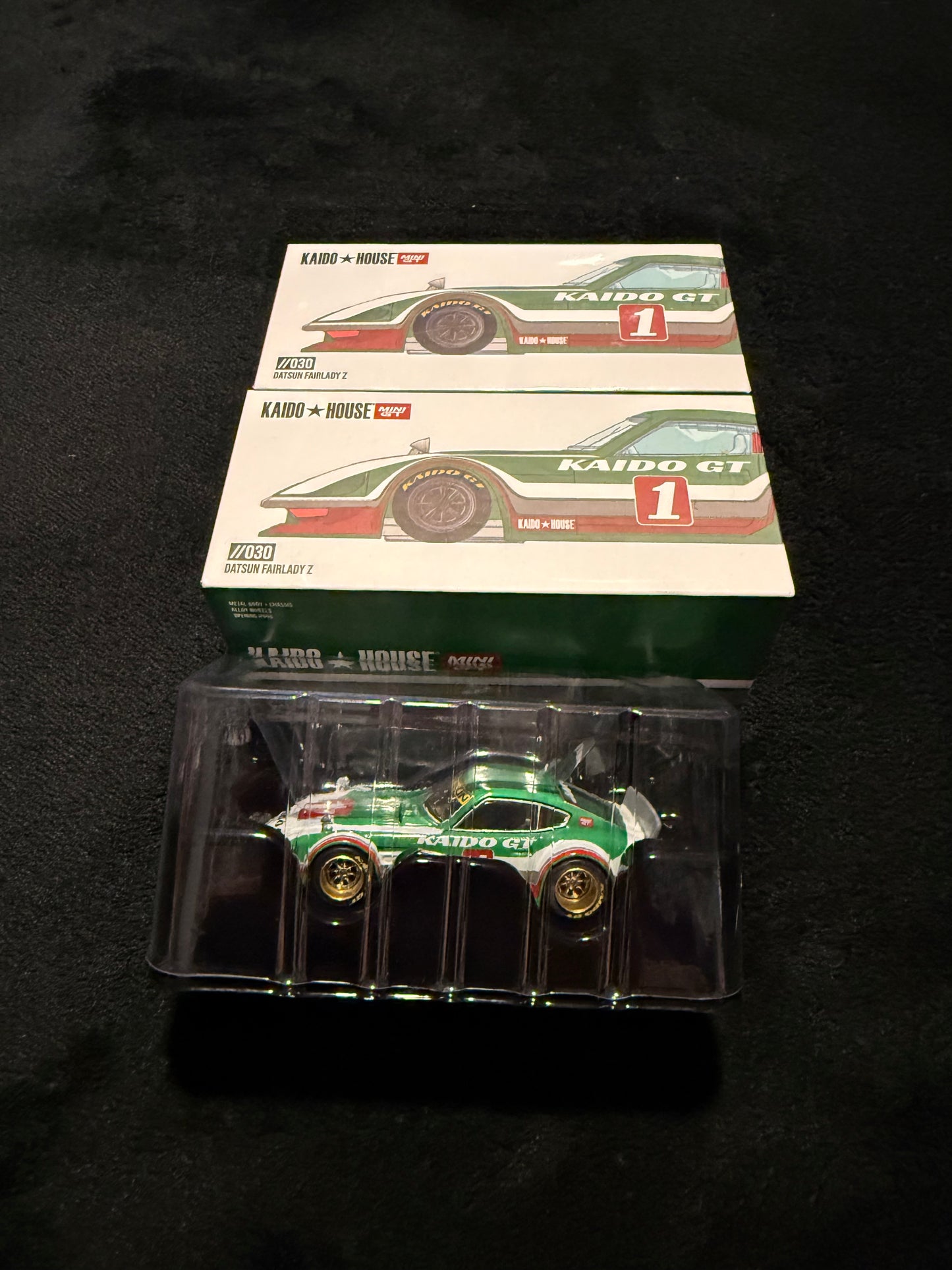 Kaido House 1:64 Datsun KAIDO Fairlady Z Kaido GT V2 - Regular & Chase PAIR