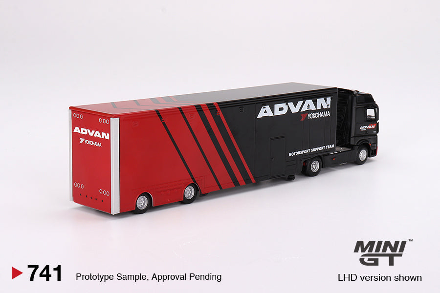 MiniGT 1:64 Mercedes-Benz Actros w/ Racing Transporter ADVAN - #741