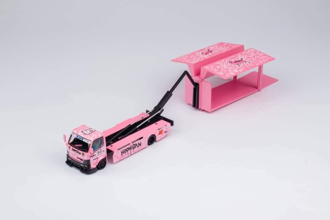 Micro Turbo 1:64 Custom Hoonipigasus Pink Pig Tow Truck Cab Hauler