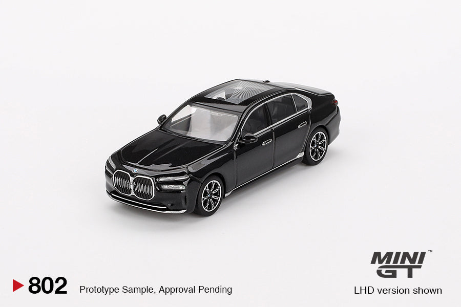 MiniGT 1:64 BMW i7 xDrive60 Black Sapphire #802