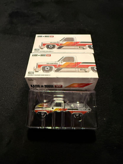 Kaido House 1:64 Chevrolet Silverado Kaido Works V1 - Regular & Chase PAIR