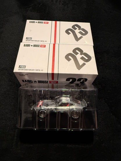 Kaido House 1:64 Datsun KAIDO Fairlady Z MOTUL V3 - Regular & Chase PAIR