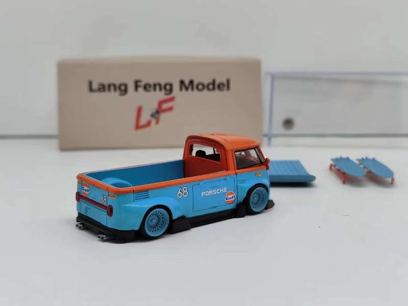 LF Model 1:64 VW Volkswagen T1 Pickup RWB - 2 Styles