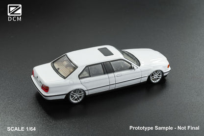 DCM 1:64 BMW Lowride White - *3 Styles*