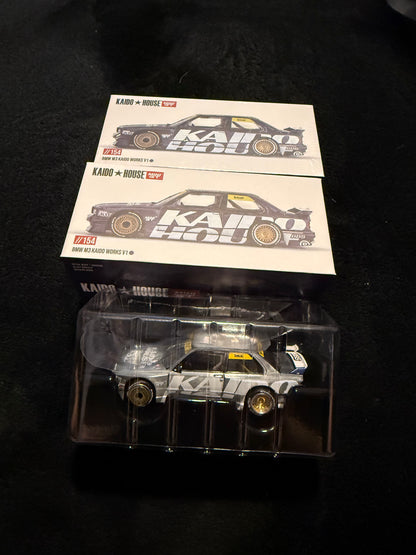 Kaido House 1:64 BMW M3 (E30) Kaido Works V1 - Regular & Chase PAIR