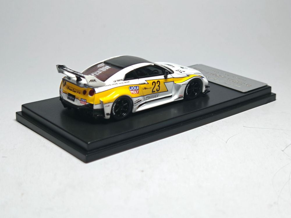 Model Collect 1:64 Nissan Skyline R35 GTR GT LBWK White Flash - *2 Styles*