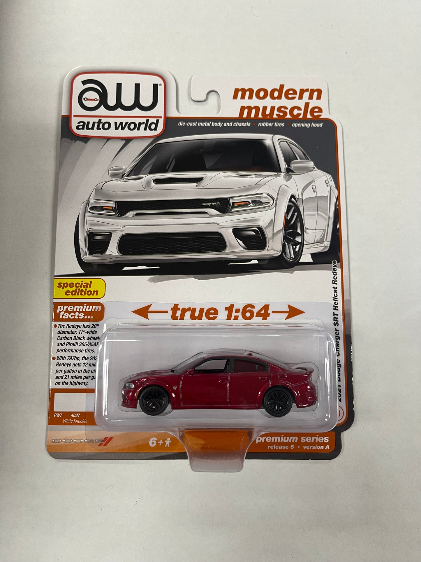 Auto World 1:64 White Card - 2021 Dodge Charger SRT Hellcat Redeye - Chase Ultra Red