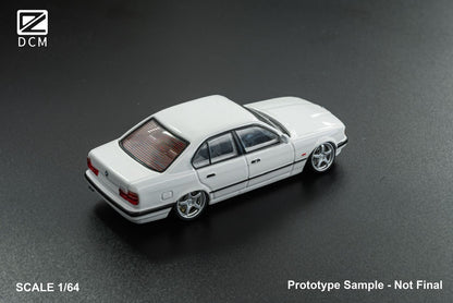 DCM 1:64 BMW Lowride White - *3 Styles*