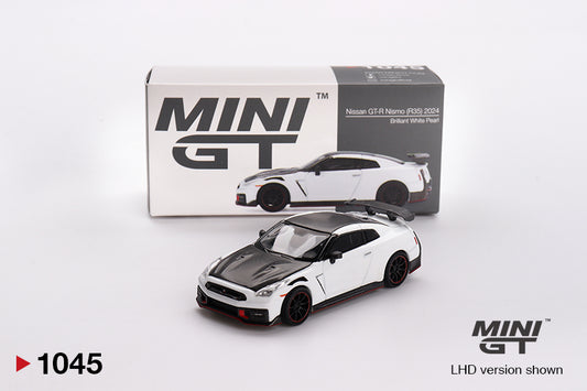 MiniGT 1:64 Nissan GT-R Nismo 2024 – Brilliant White Pearl #1045