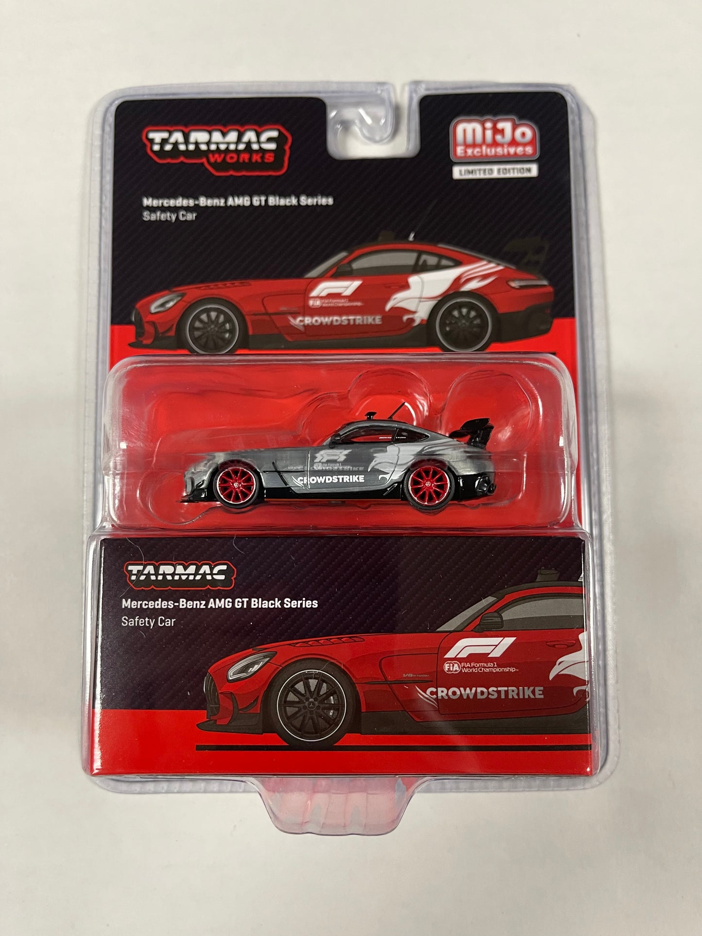 Tarmac Works 1:64 Mercedes-Benz AMG GT Black Series Safety Car - CHASE