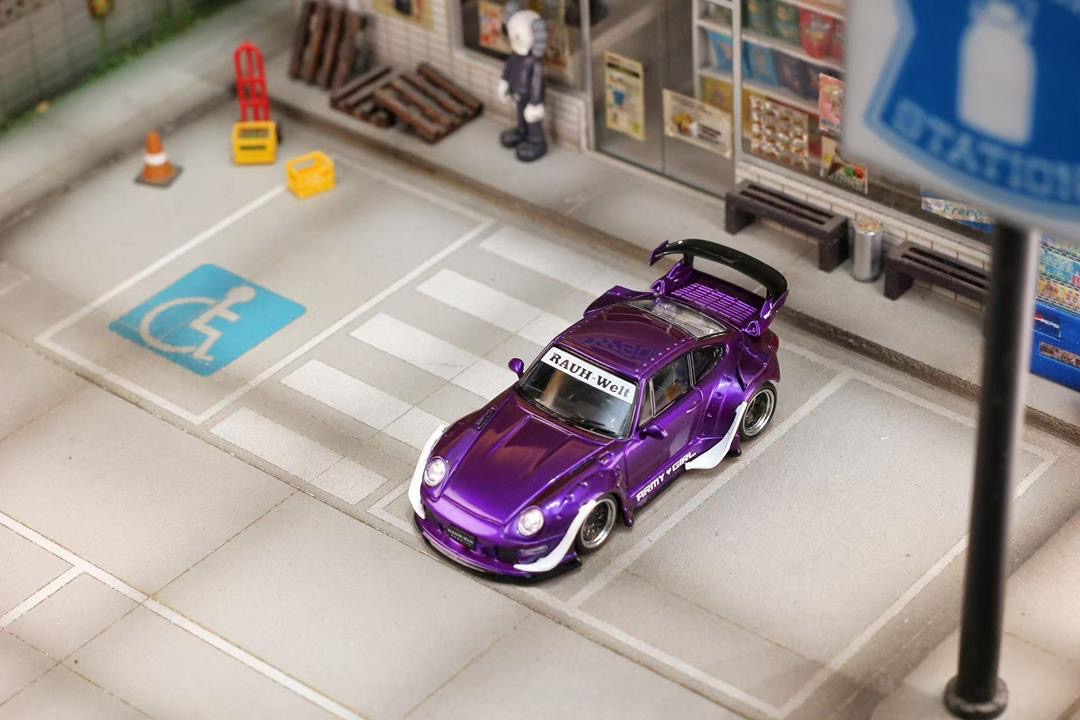 Street Weapon 1:64 Porsche RWB 993 Purple Army Girl