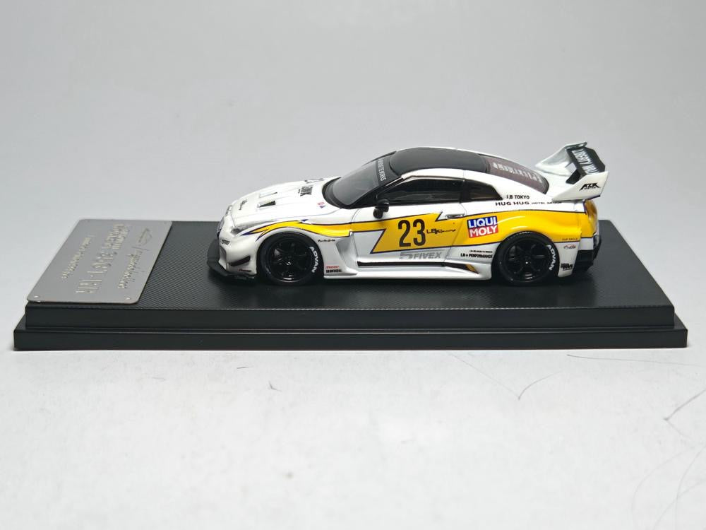 Model Collect 1:64 Nissan Skyline R35 GTR GT LBWK White Flash - *2 Styles*