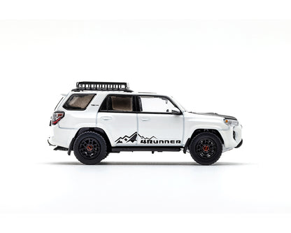 GCD 1:64 Toyota 4Runner TRD Pro – White