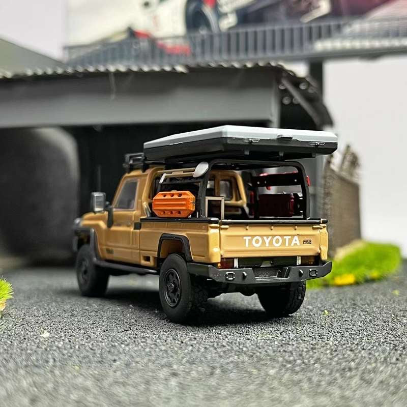 Autobots Models 1:64 Toyota Land Cruiser - Assorted Styles