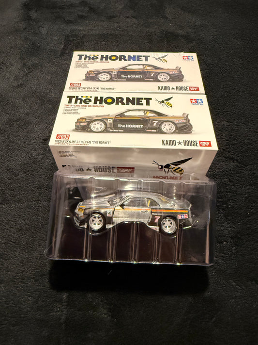 Kaido House 1:64 Nissan Skyline GT-R (R34) Tamiya "The Hornet" - Regular & Chase PAIR