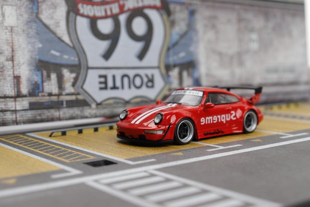 Decode 1:64 Porsche RWB Supreme White Stripes - *993 OR 964*
