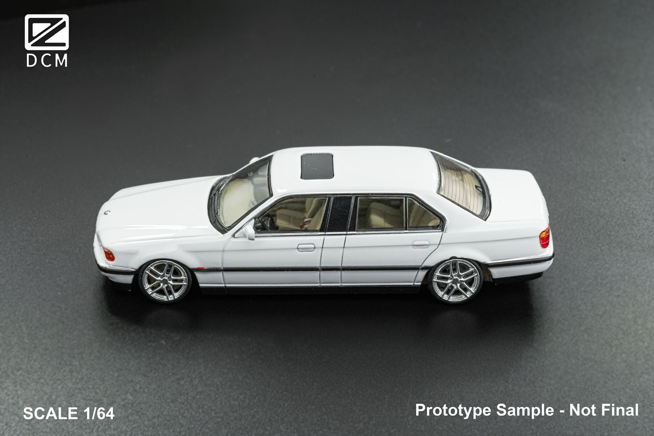 DCM 1:64 BMW Lowride White - *3 Styles*