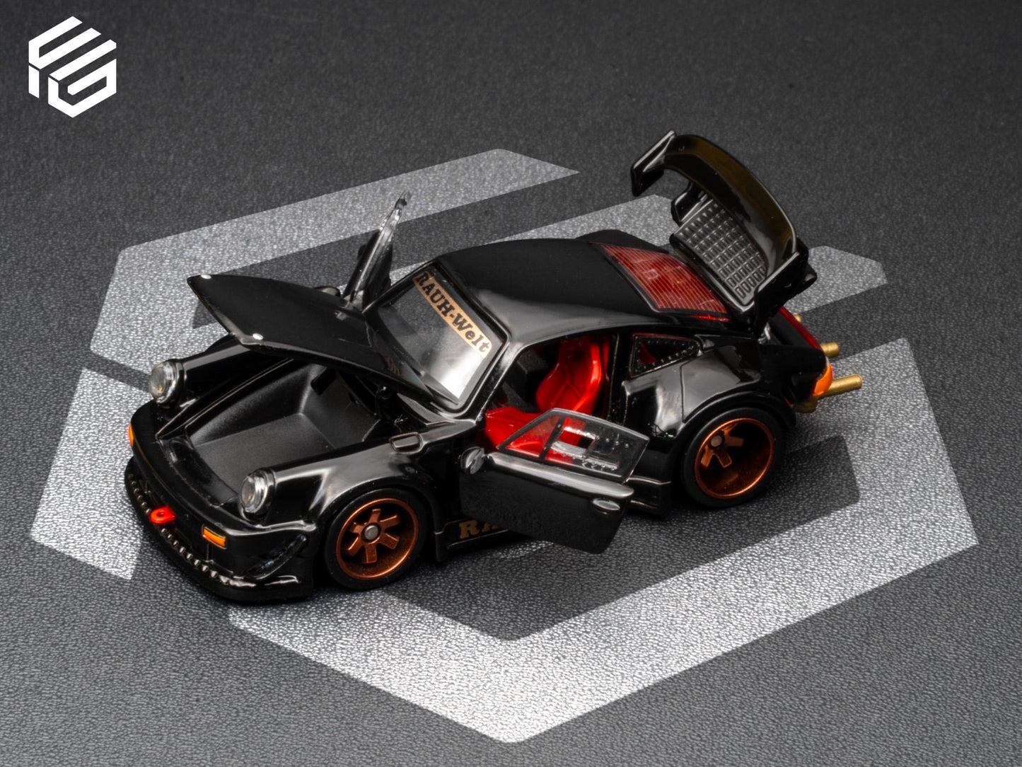FG 1:64 Porsche RWB 930 Fully Opening - Black