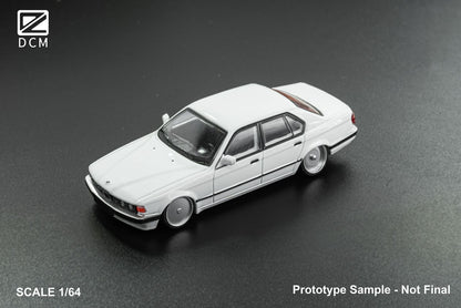 DCM 1:64 BMW Lowride White - *3 Styles*
