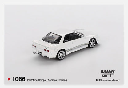 MiniGT 1:64 Nissan Skyline GT-R (R32) VeilSide Combat C-I White #1066