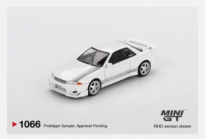 MiniGT 1:64 Nissan Skyline GT-R (R32) VeilSide Combat C-I White #1066