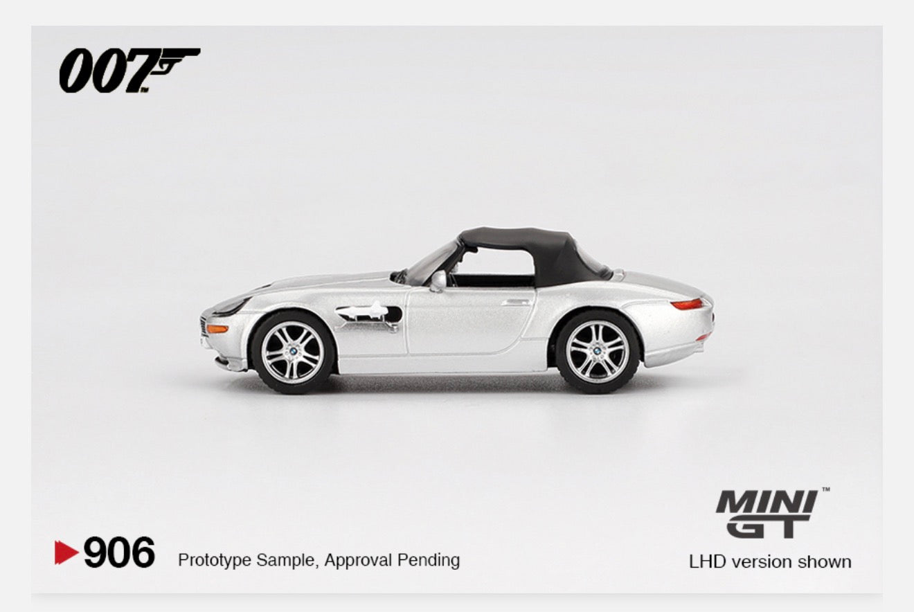 MiniGT 1:64 BMW Z8 "The World Is Not Enough" #906