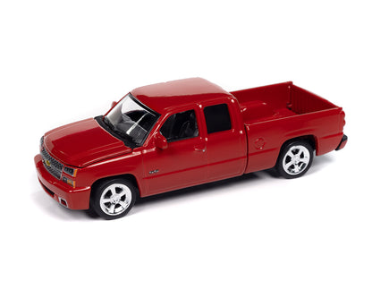 Auto World 1:64 2006 Chevrolet Silverado SS Truck Extended Cab Fleetside – Muscle Trucks - Victory Red