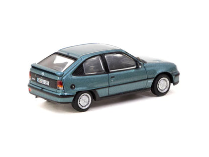 Tarmac Works 1:64 Opel Kadett GSi Green Metallic - GLOBAL64