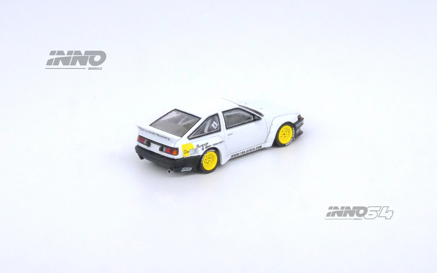 Inno64 1:64 Toyota Corolla Trueno (AE86) Pandem Rocket Bunny "E.Prime Racing" - White