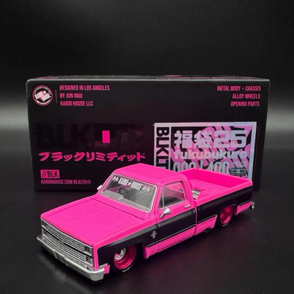Kaido House 1:64 BLKLTD Chevrolet Silverado Kaido Vintage Spec With Pin - KHMG147